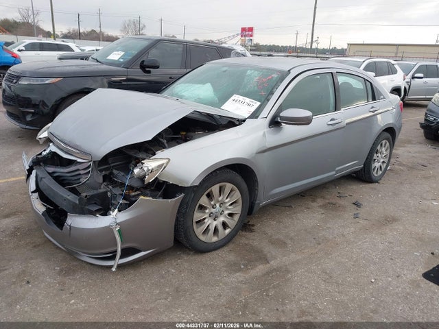 44331707 :رقم المزاد ، 1C3CCBAB0EN124624 vin ، 2014 Chrysler 200 Lx مزاد بيع