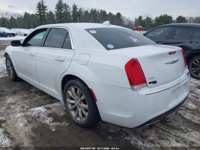 Chrysler 300 Limited Awd 2017 2C3CCARG0HH622104 Image 3