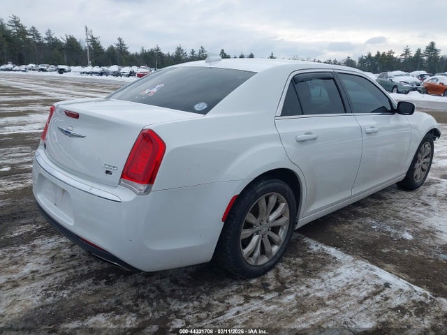 Chrysler 300 Limited Awd 2017 2C3CCARG0HH622104 Image 4