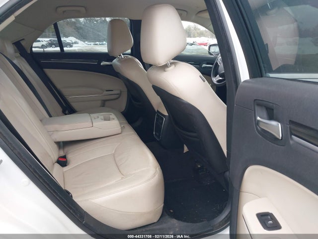 Chrysler 300 Limited Awd 2017 2C3CCARG0HH622104 Image 8
