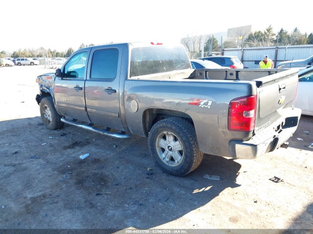 2013 CHEVROLET SILVERADO 1500 3GCPKSE7XDG208463 Photo 2