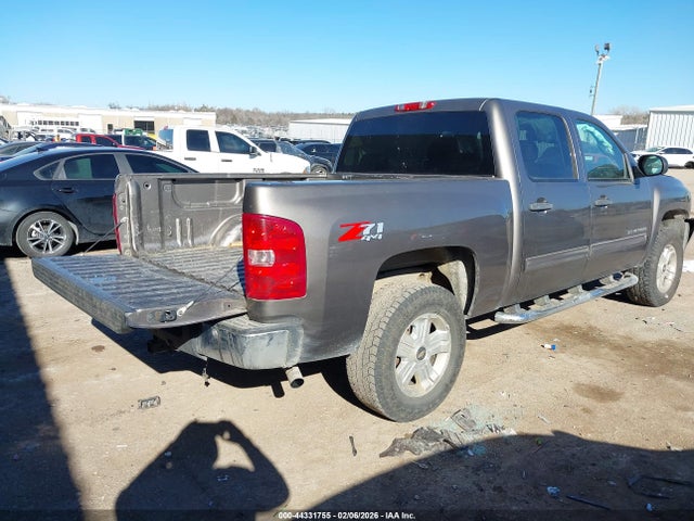 2013 CHEVROLET SILVERADO 1500 3GCPKSE7XDG208463 Photo 3