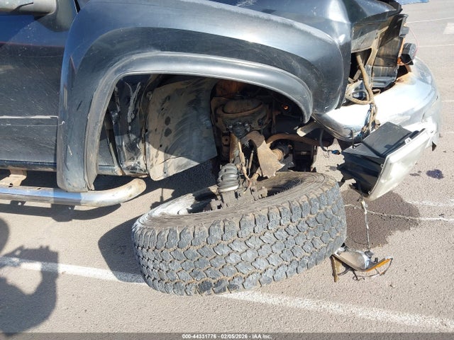 44331776 :رقم المزاد ، 1GTDT136258168598 vin ، 2005 Gmc Canyon Sle مزاد بيع
