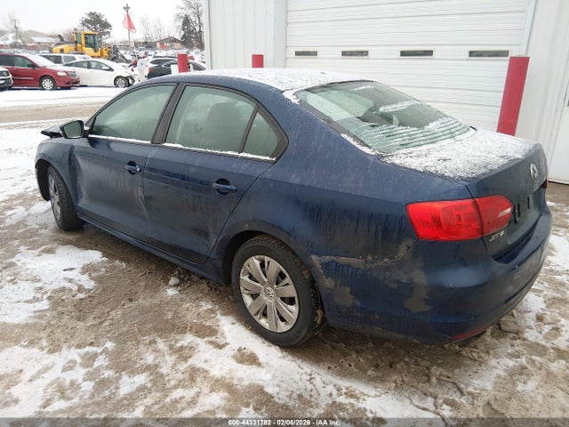 44331782 :رقم المزاد ، 3VWDX7AJ6BM320806 vin ، 2011 Volkswagen Jetta 2.5l Se مزاد بيع