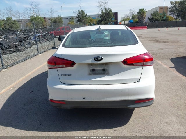 KIA FORTE LX 2017 3KPFK4A75HE054436 Image 16