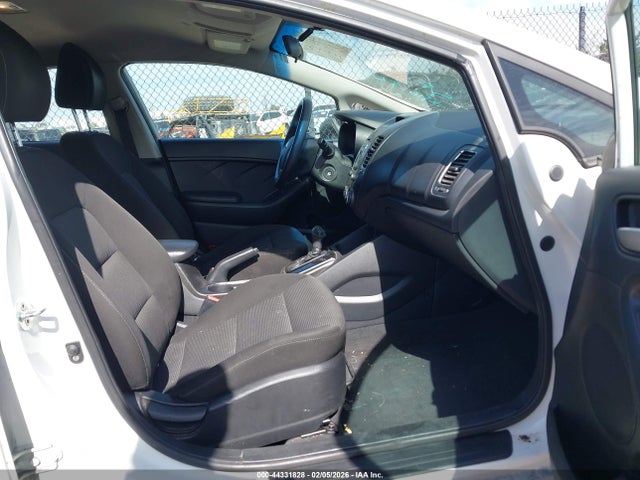 KIA FORTE LX 2017 3KPFK4A75HE054436 Image 5