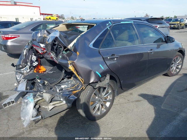Toyota CAMRY XLE 2015 4T4BF1FK8FR461830 Image 4