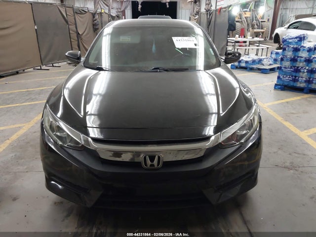 Honda Civic Lx 2018 2HGFC2F52JH588627 Image 12