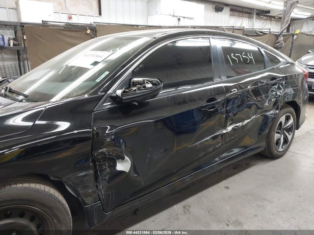 Honda Civic Lx 2018 2HGFC2F52JH588627 Image 6