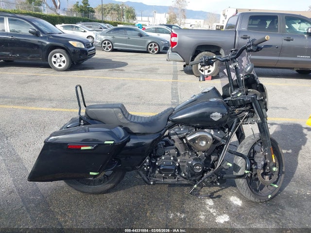 1HD1KVP26MB627846 Harley-Davidson FLHRXS