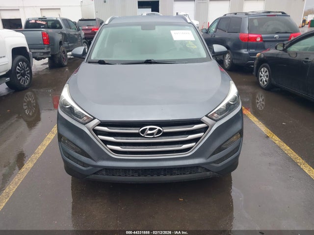 KM8J3CA44JU678559 Hyundai TUCSON SEL