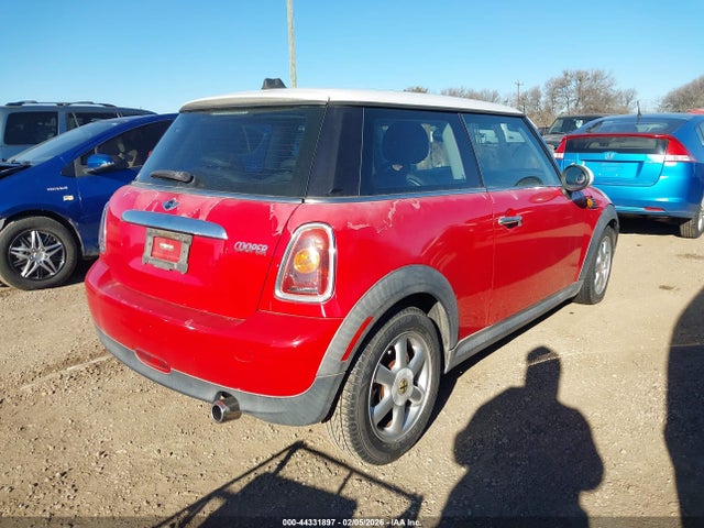 2009 MINI COOPER WMWMF33559TW75862 Photo 3