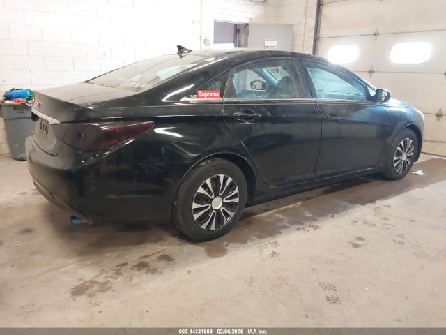 2011 HYUNDAI SONATA 5NPEB4AC0BH016835 Photo 3