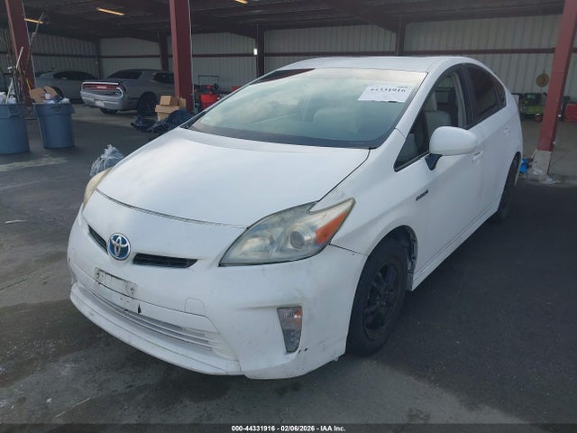 Toyota Prius Two 2014 JTDKN3DU5E0371672 Image 6
