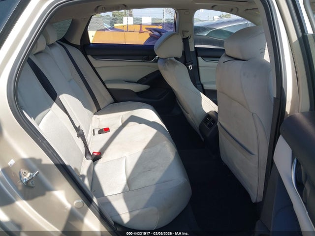 1HGCV1F45JA045527 Honda ACCORD EX