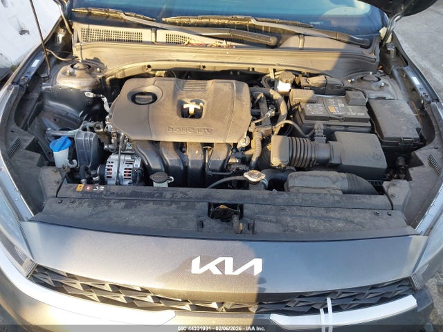 3KPF24AD3RE800633 KIA Forte Lxs