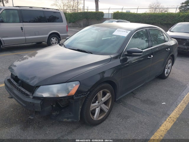 44331970 :رقم المزاد ، 1VWBH7A3XDC130730 vin ، 2013 Volkswagen Passat 2.5l Se مزاد بيع