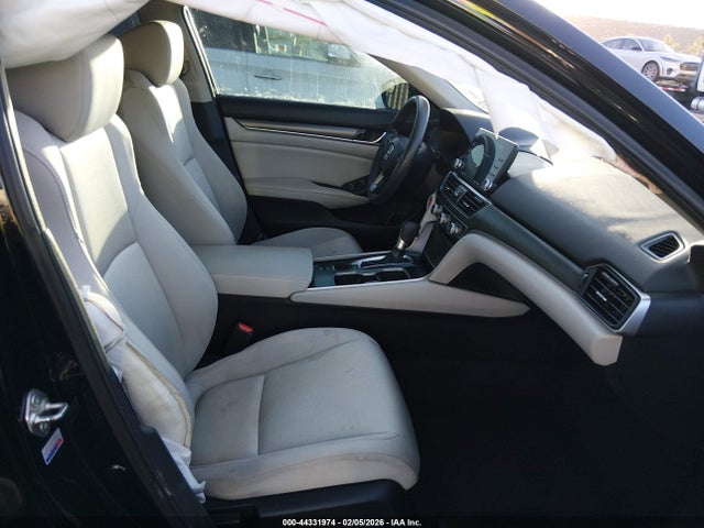 1HGCV1F13JA095669 Honda ACCORD LX