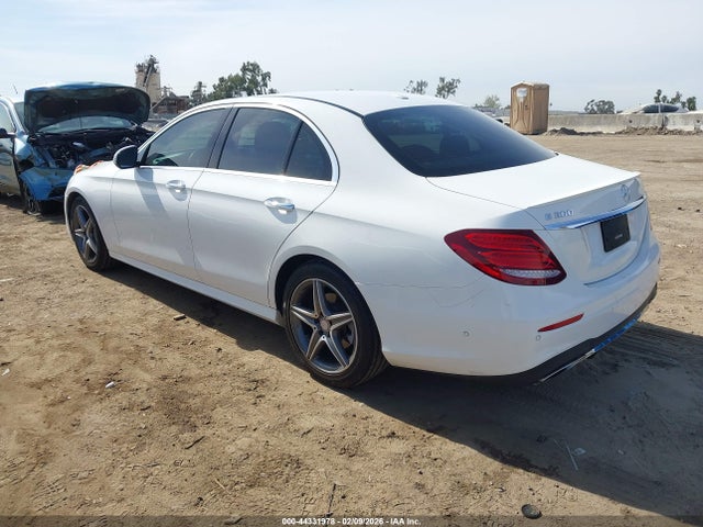 Mercedes-Benz E 300 2017 WDDZF4JB0HA147962 Image 3