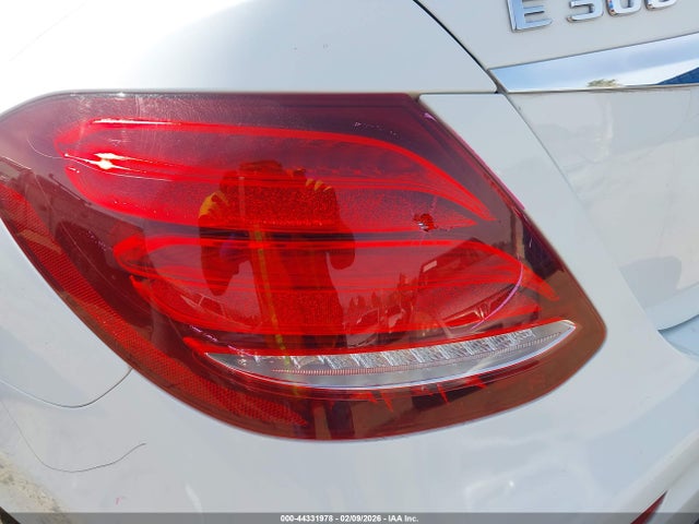 Mercedes-Benz E 300 2017 WDDZF4JB0HA147962 Image 6