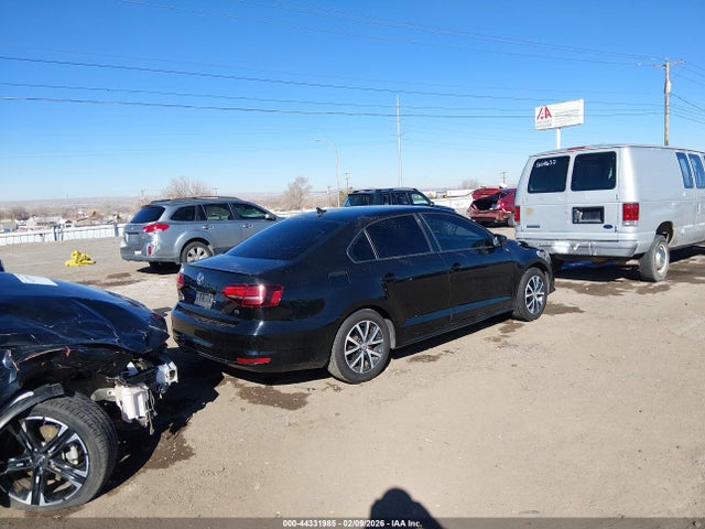 2016 Volkswagen Jetta 1.8t Sport მანქანა იყიდება აუქციონზე, vin: 3VWD17AJ5GM233665, აუქციონის ნომერი: 44331985