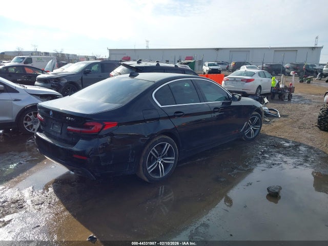 2022 BMW 530 WBA13BJ0XNWX38959 Photo 3