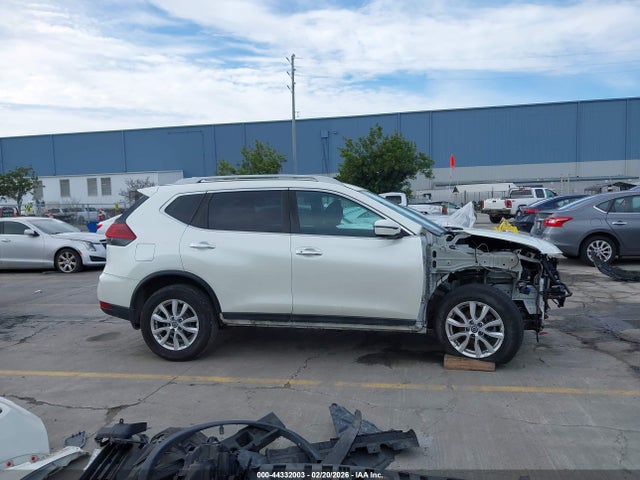 Nissan ROGUE SV 2018 5N1AT2MV4JC713301 Image 14