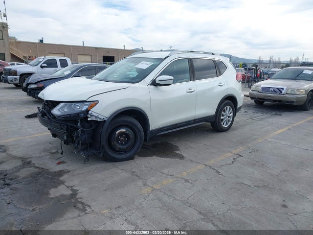 Nissan ROGUE SV 2018 5N1AT2MV4JC713301 Image 2