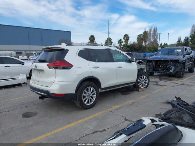 Nissan ROGUE SV 2018 5N1AT2MV4JC713301 Image 4