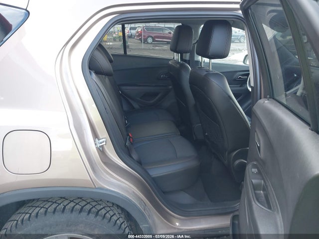 3GNCJPSB8JL227465 Chevrolet Trax Lt