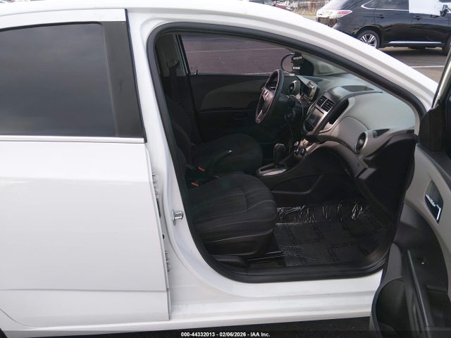 Продажа на аукционе авто 2016 Chevrolet Sonic Lt Auto, vin: 1G1JC5SB3G4106302, номер лота: 44332013