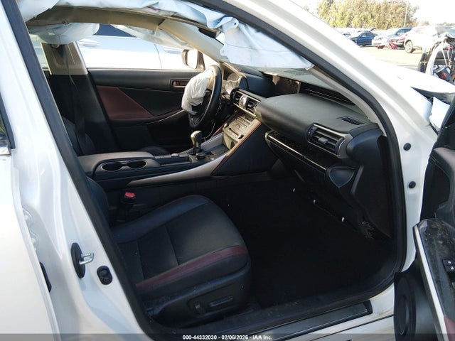 Lexus IS 300 2019 JTHBA1D23K5099649 Image 5