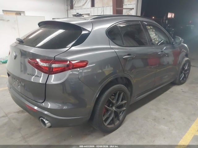 2021 ALFA ROMEO STELVIO ZASPAKBN0M7D12355 Photo 3