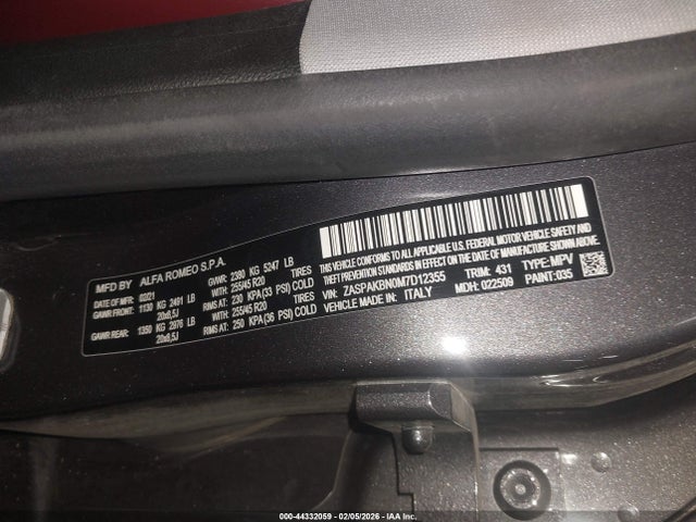 2021 ALFA ROMEO STELVIO ZASPAKBN0M7D12355 Photo 8