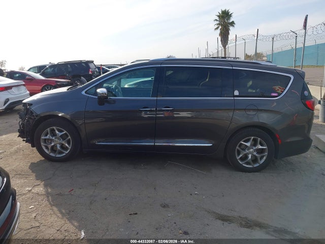 44332087 :رقم المزاد ، 2C4RC1GG1LR104157 vin ، 2020 Chrysler Pacifica Limited مزاد بيع