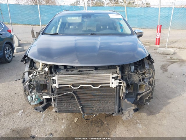 44332087 :رقم المزاد ، 2C4RC1GG1LR104157 vin ، 2020 Chrysler Pacifica Limited مزاد بيع