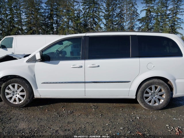 2016 Chrysler Town & Country Touring მანქანა იყიდება აუქციონზე, vin: 2C4RC1BG7GR164716, აუქციონის ნომერი: 44332112