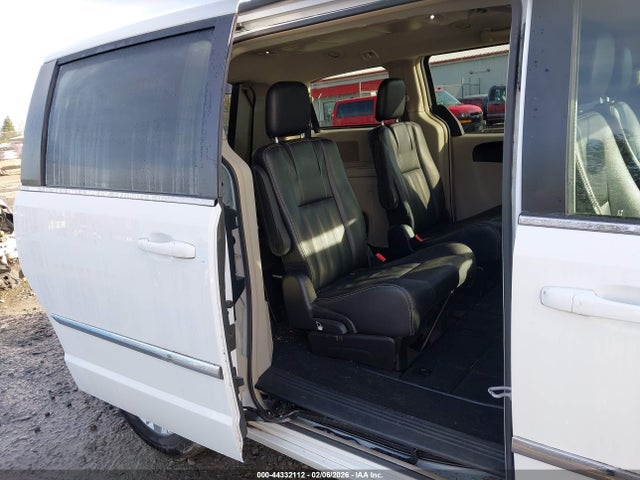 2016 Chrysler Town & Country Touring მანქანა იყიდება აუქციონზე, vin: 2C4RC1BG7GR164716, აუქციონის ნომერი: 44332112