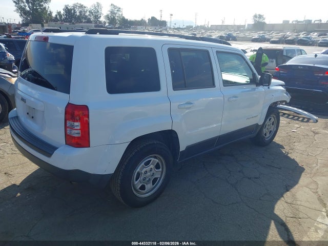 1C4NJPBA5ED619923 Jeep Patriot Sport