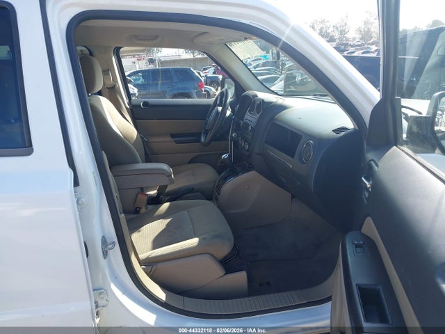 1C4NJPBA5ED619923 Jeep Patriot Sport