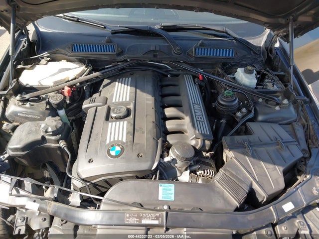 2011 BMW 3 SERIES WBAKE3C52BE557935 Photo 9