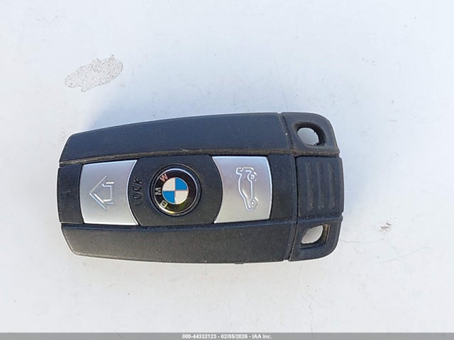 2011 BMW 3 SERIES WBAKE3C52BE557935 Photo 10