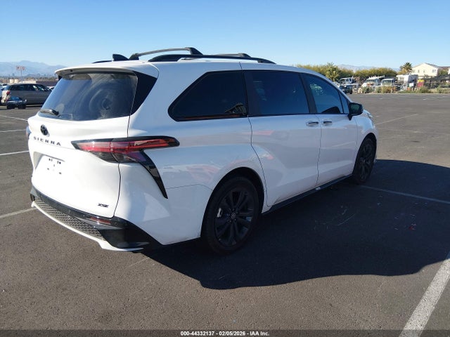 5TDDRKEC1SS231897 Toyota Sienna Xse