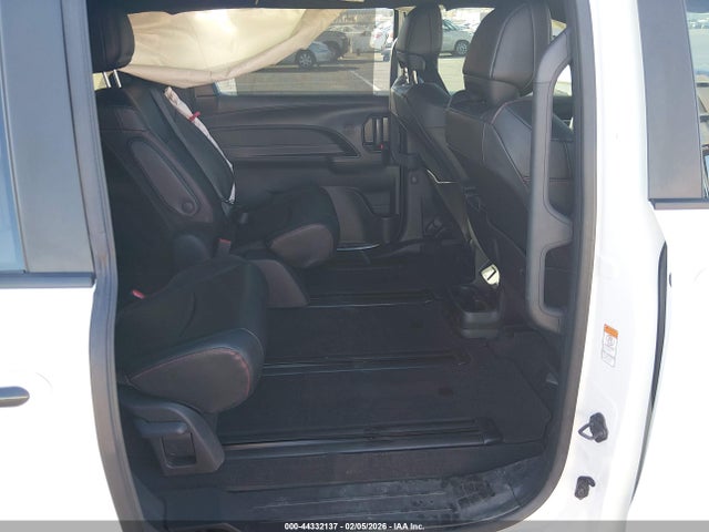 5TDDRKEC1SS231897 Toyota Sienna Xse