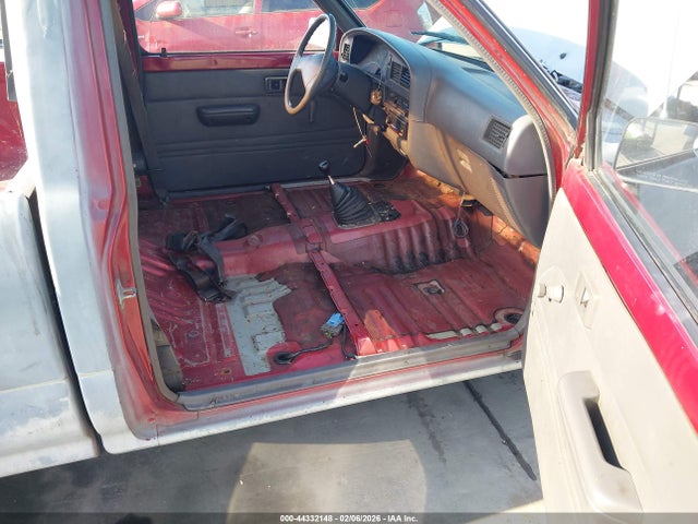 1990 TOYOTA PICKUP JT4RN81A5L5071331 Photo 4