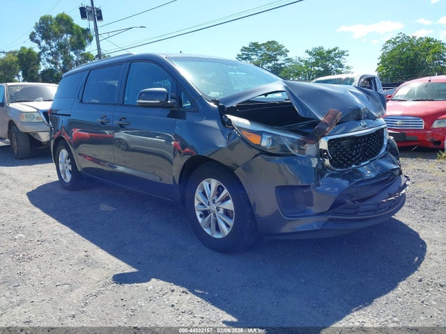 2016 KNDMB5C13G6116409 main image