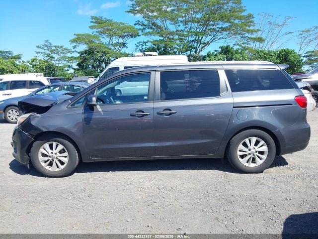 KIA SEDONA LX 2016 KNDMB5C13G6116409 Image 15