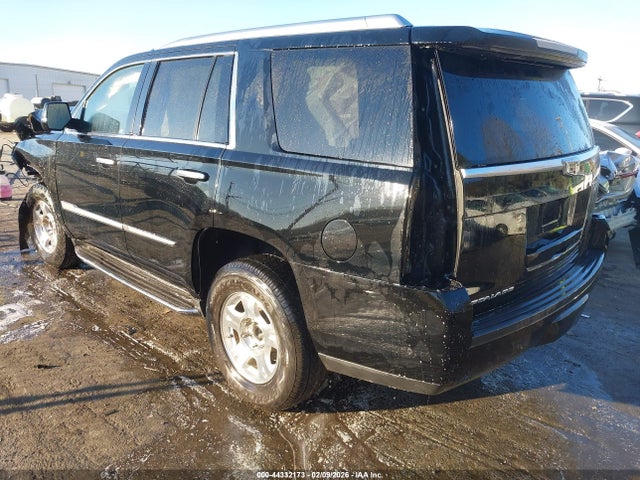 2017 Cadillac Escalade Luxury მანქანა იყიდება აუქციონზე, vin: 1GYS4BKJ1HR199771, აუქციონის ნომერი: 44332173