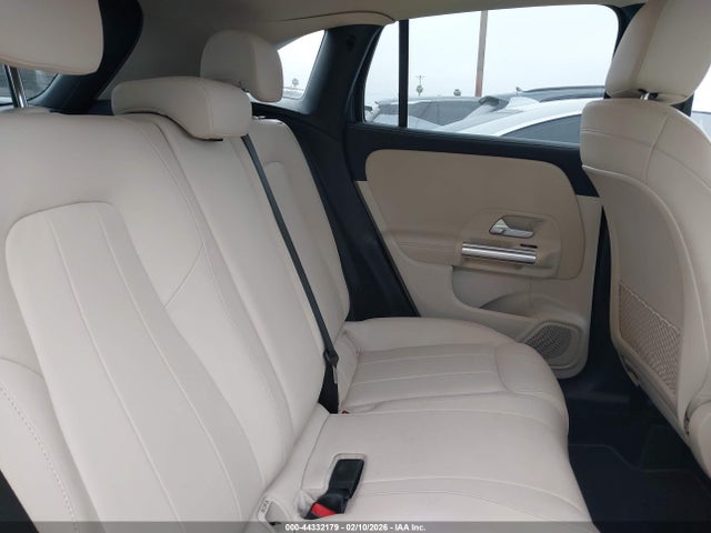 W1N4N4GB1MJ168126 Mercedes-Benz GLA 250