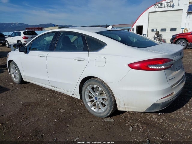 2020 FORD FUSION 3FA6P0HD4LR191560 Photo 2